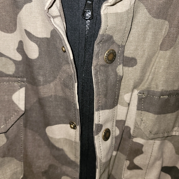 Dickies Men's Camo Jacket - Picture 8 of 9
